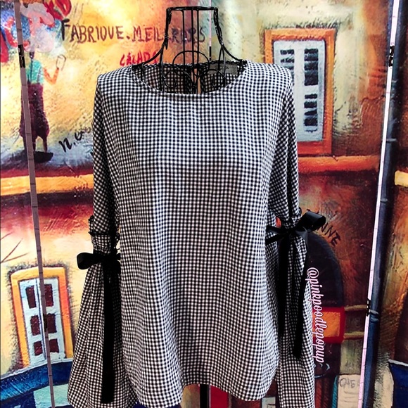 RD Style B&W Checked Shirt W/ Long Flared Sleeves - Picture 6 of 7